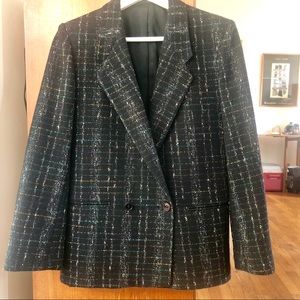 Vintage tweed blazer size 4 Or Small Chanel vibes